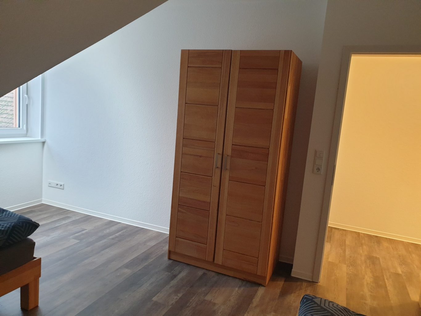 Der Kleiderschrank